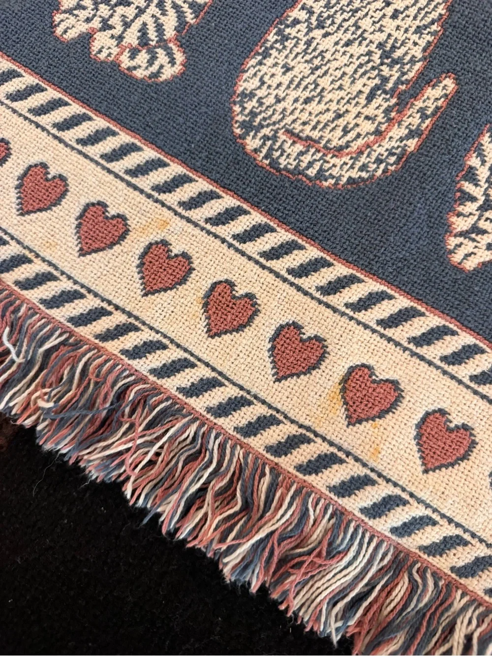 Vintage reversible cat/heart woven throw blanket